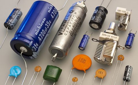 Exploring the Capacitor's Role in Voltage Transformation: Can a Capacitor Change Voltage?